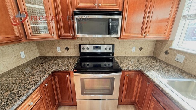 Building Photo - Remodeled 974 Sq Ft Santa Clara Condo Near NVIDIA | 3BR/2BA + 2 Parking – OFFERED BY PROPERTY FOR...