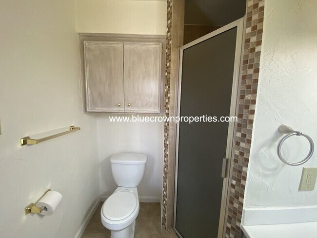Building Photo - 1237 Mill Valley Dr