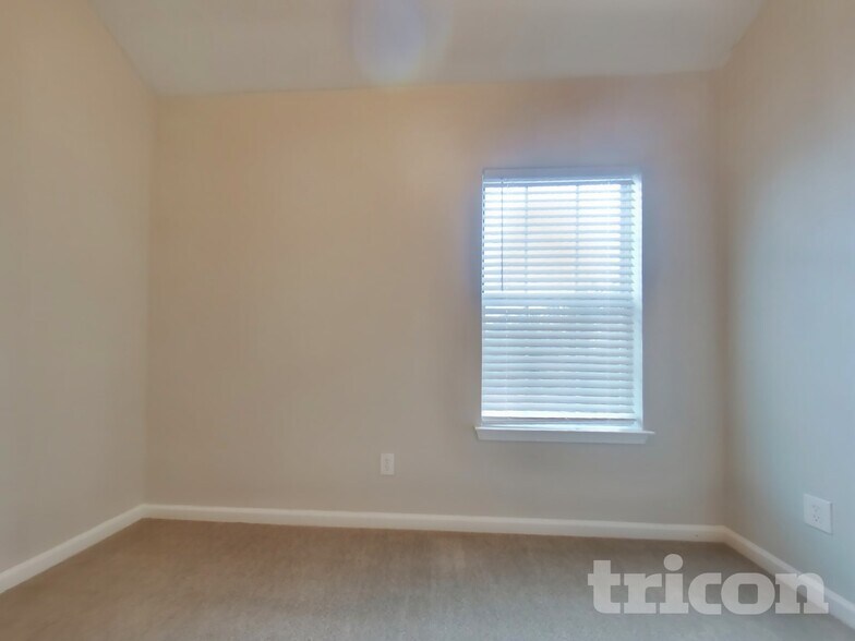 Building Photo - 2411 Napa Valley Dr