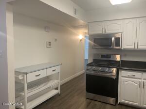 Building Photo - 580 N 9th Dr
