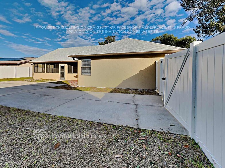 Building Photo - 785 Kara Cir