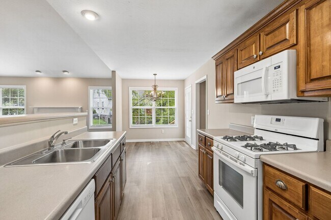 Building Photo - 3BR/2BA + Bonus room, home in Thompsons Station, TN