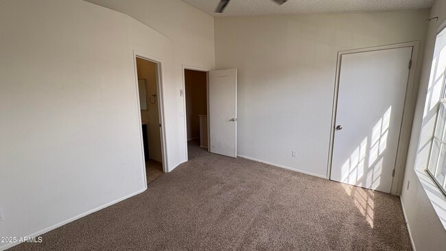 Building Photo - 18626 N 33rd Dr