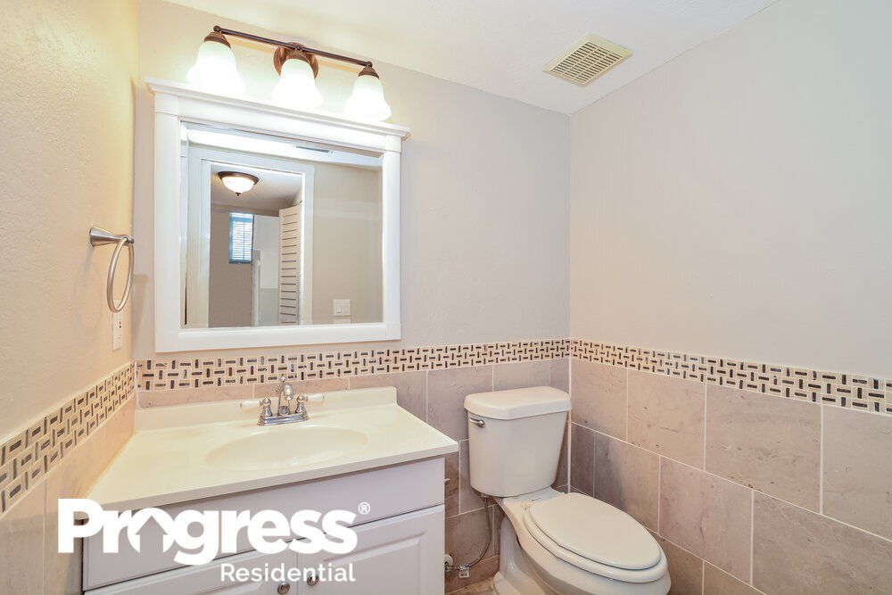 Building Photo - 1029 Kelsey Ave