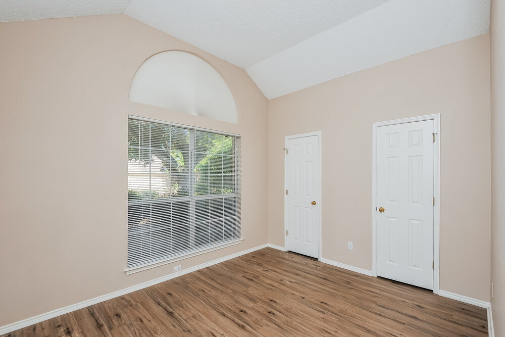 Building Photo - 7625 Mahonia Dr