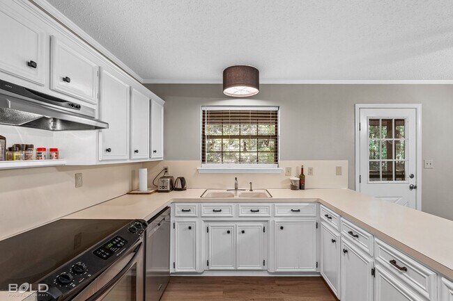 Building Photo - Home For Rent in Benton!