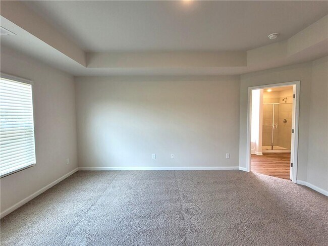 Building Photo - 310 Sound Cir