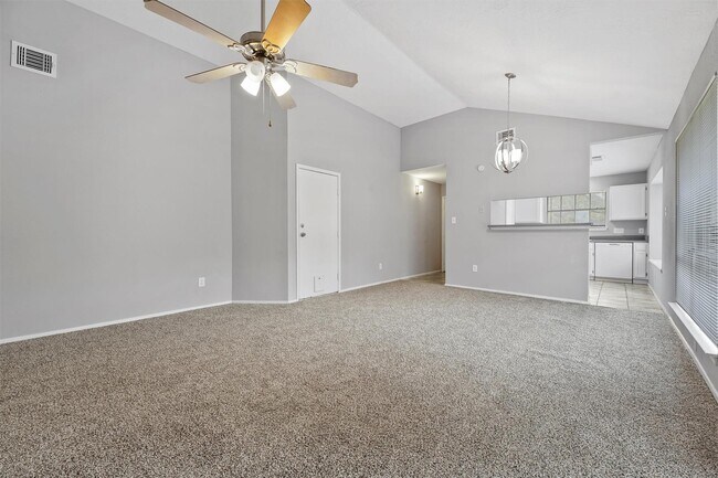 Building Photo - 22101 Moss Falls Ln