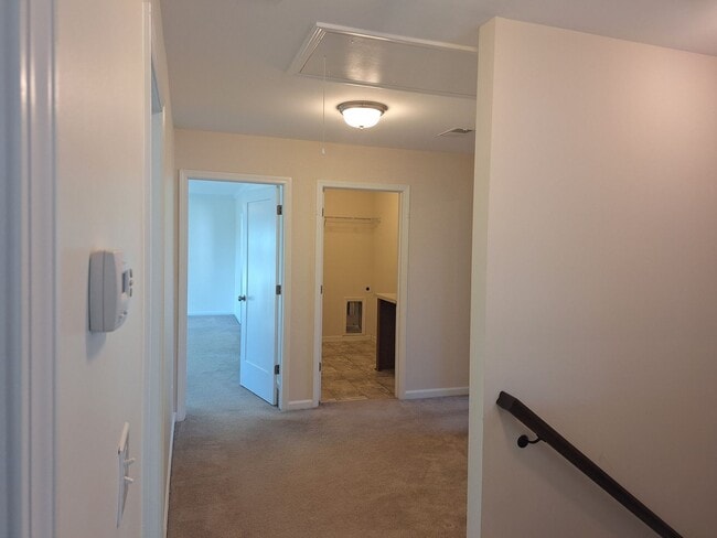 Building Photo - Superb Home Located in the Catawba Hills Neighborhood!