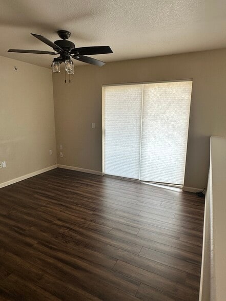 Building Photo - 127 Jules Way