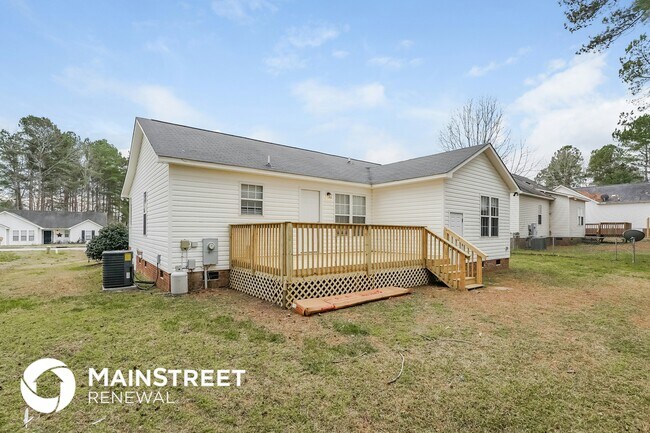 Building Photo - 305 Trestlewood Ln
