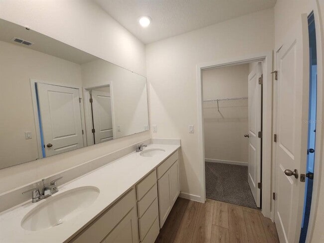 Building Photo - 3371 Chroma St