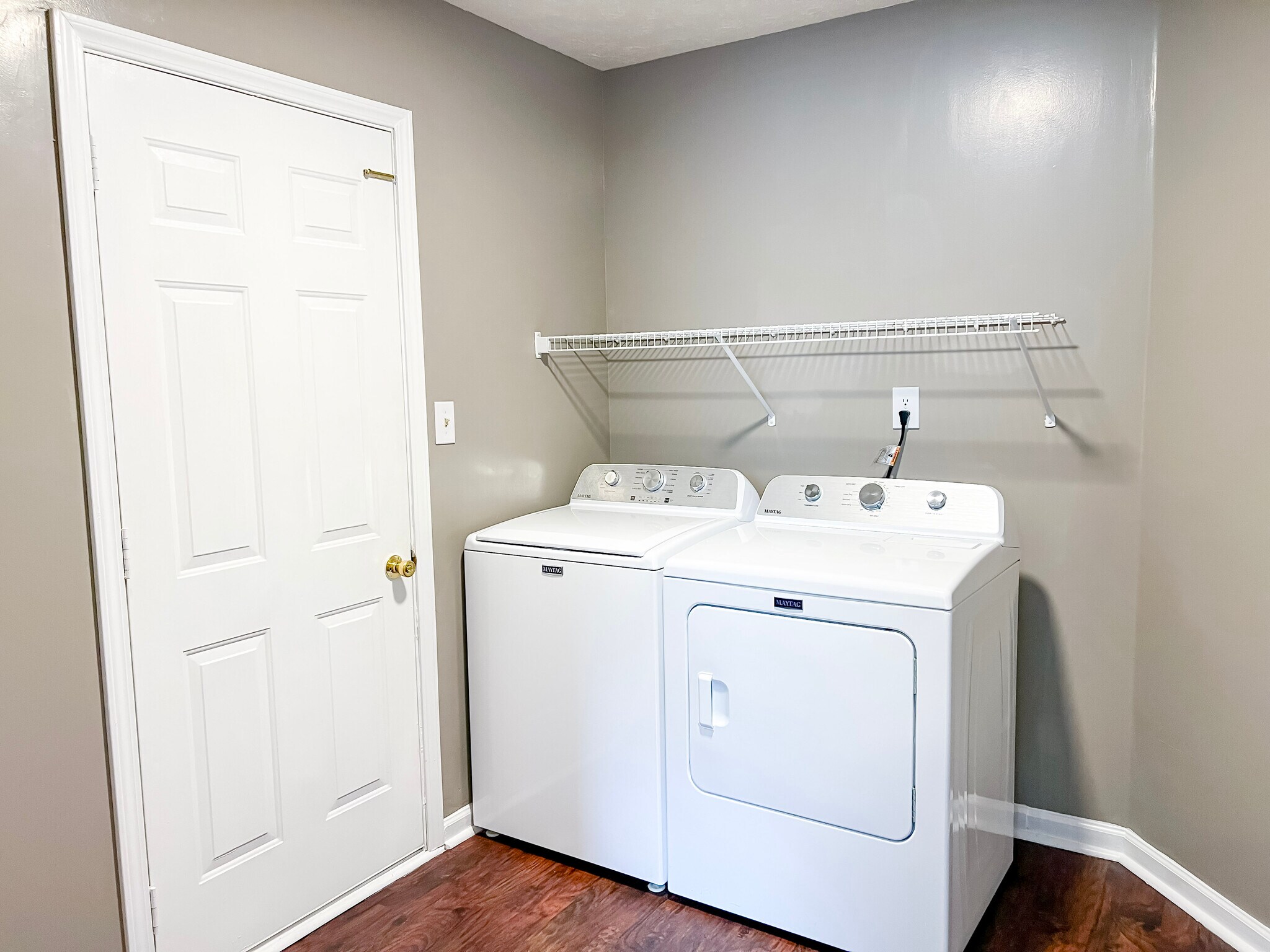 Building Photo - 13255 Summerwood Ln