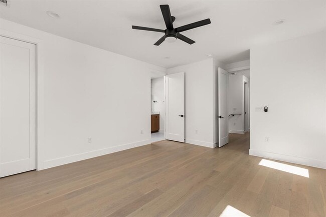 Building Photo - 2813 Prado St
