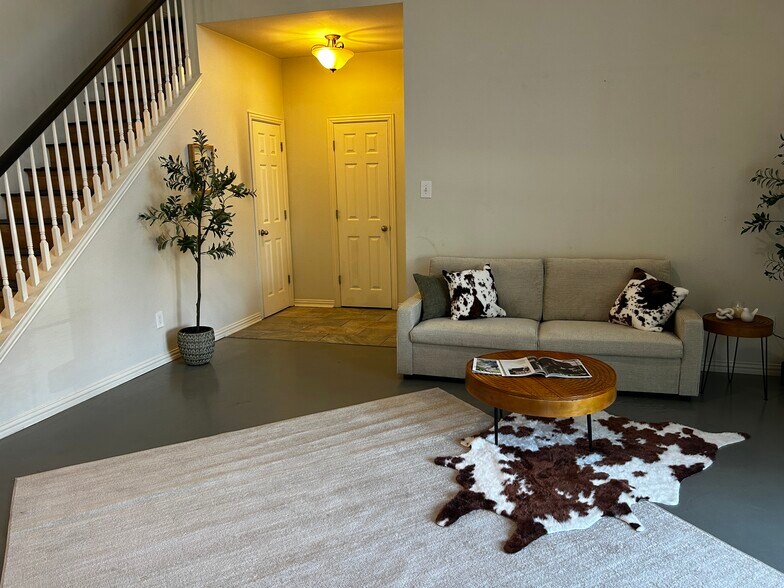 Building Photo - 1796 Massey Dr