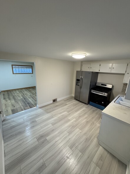 Building Photo - 343 Homecrest Dr