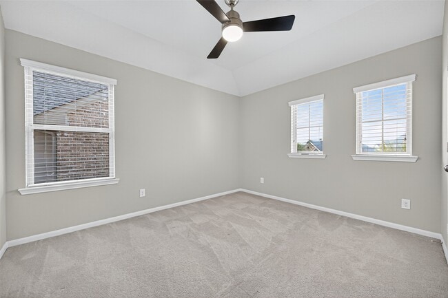 Building Photo - 1107 Passion Flower Wy