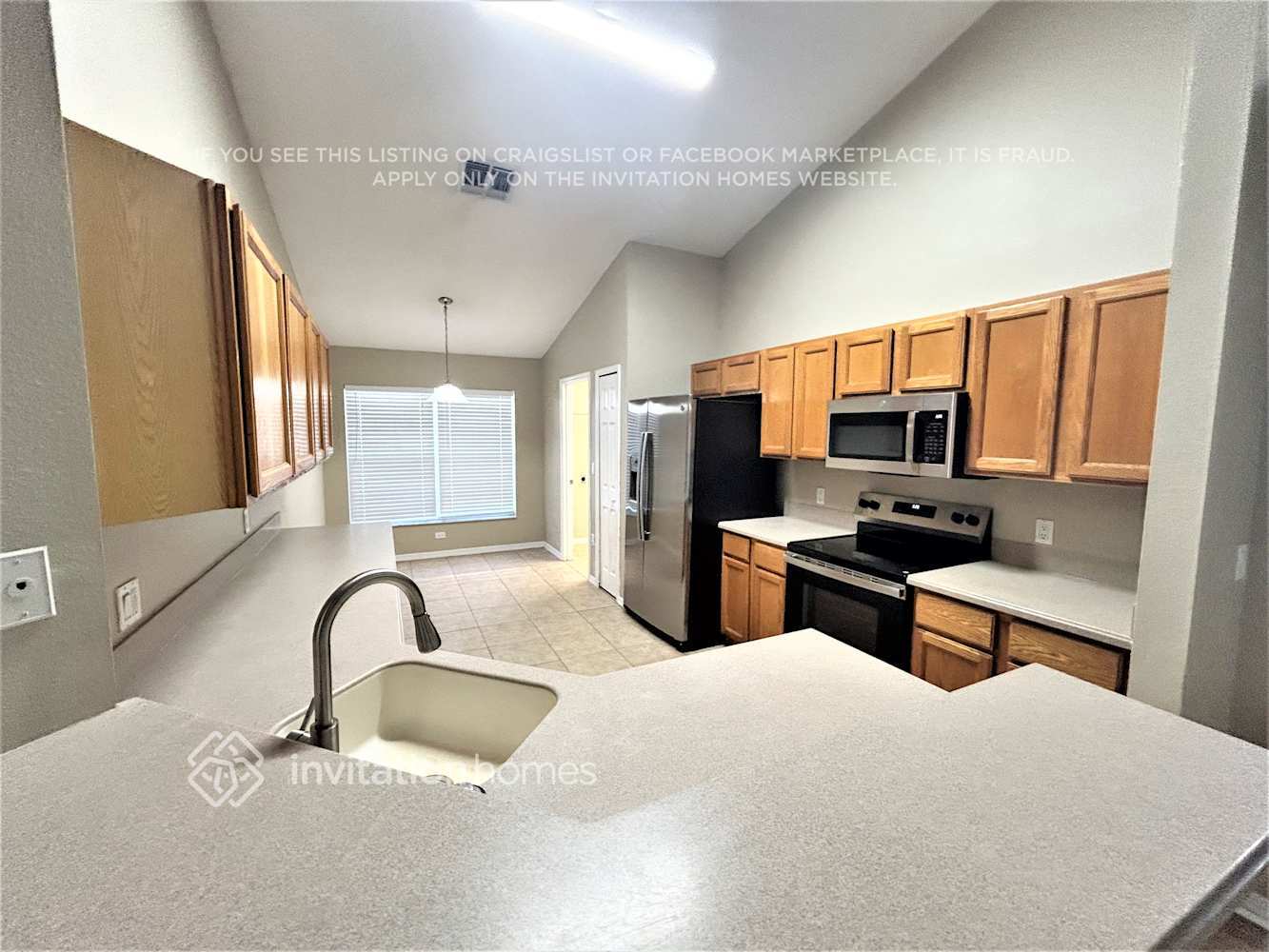 Building Photo - 2502 Clareside Dr