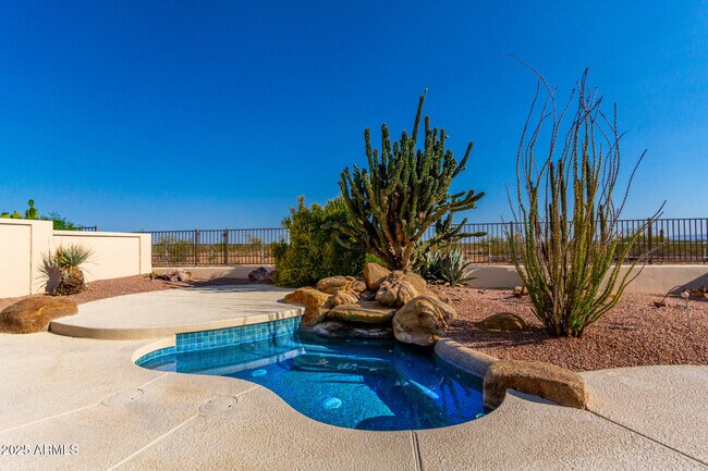 Building Photo - 11627 E Bella Vista Dr