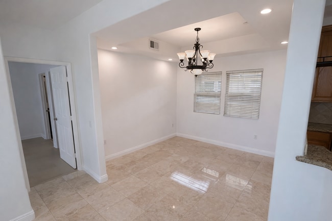 Building Photo - Bright Valley Village Condo for Lease with Balcony & Amenities