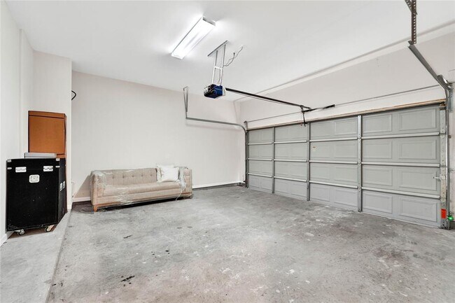 Building Photo - 6320 Laura Koppe Rd