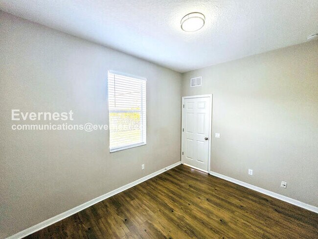 Building Photo - 7709 Armonk Ln