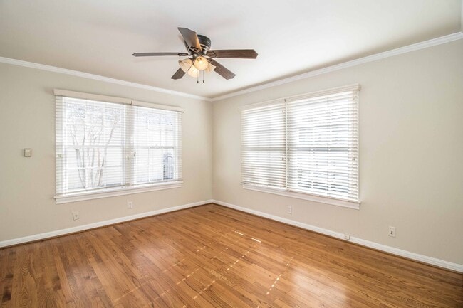 Building Photo - Charming Remodeled Bungalow - Arlington Heights - NEW PICTURES COMING SOON!