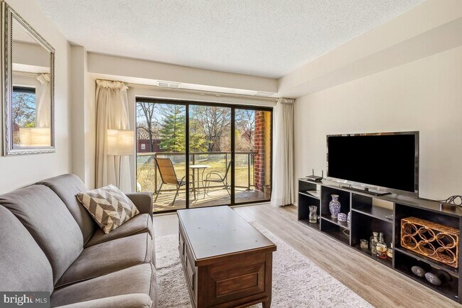 Building Photo - 2100 Langston Blvd.