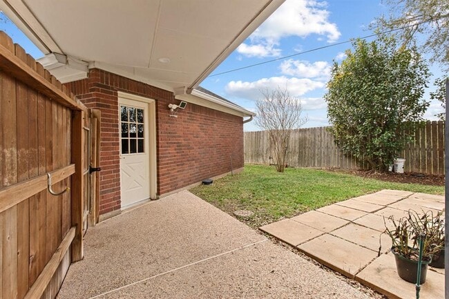 Building Photo - 4214 Caroline Ct