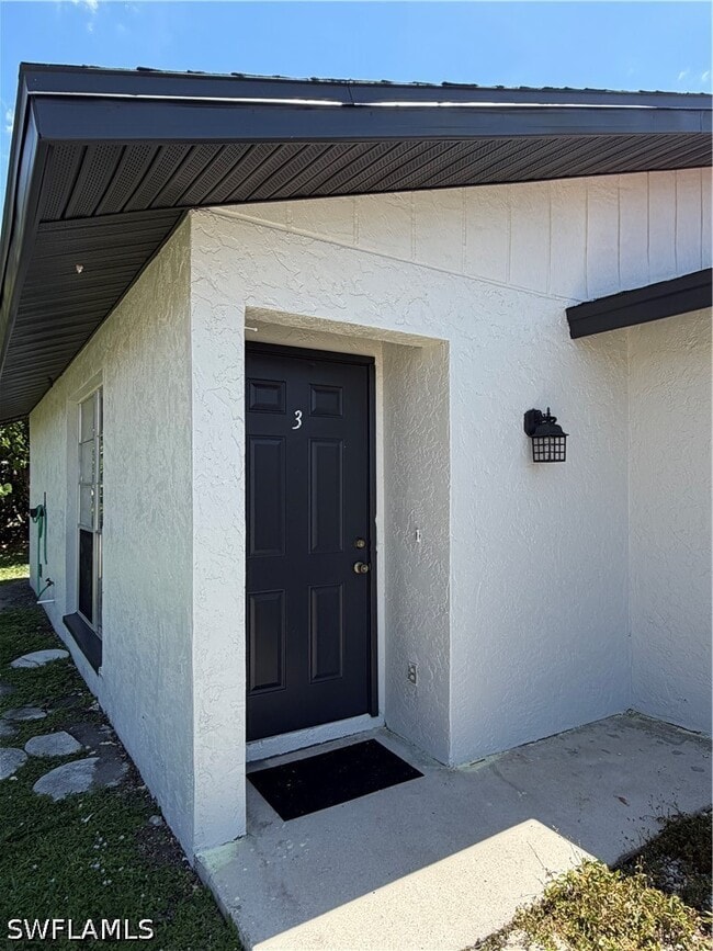 Building Photo - 709 SE 46th Ter