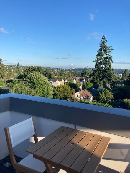 Building Photo - 7508 15th Ave NW