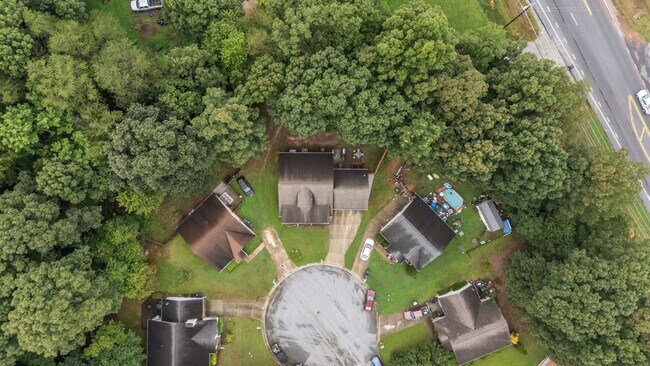 Building Photo - 1701 Willa Pl Dr