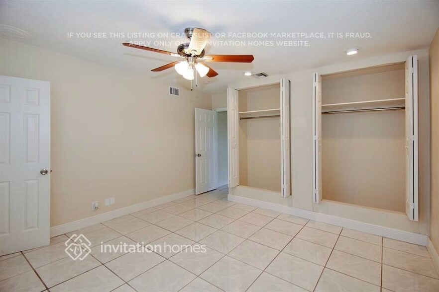 Building Photo - 781 SW 64th Terrace