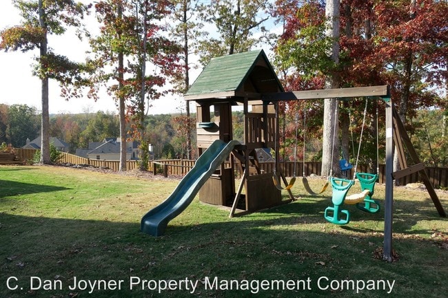 Building Photo - 119 Versilia Ln