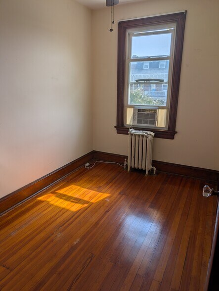 Building Photo - 3630 Warder St NW
