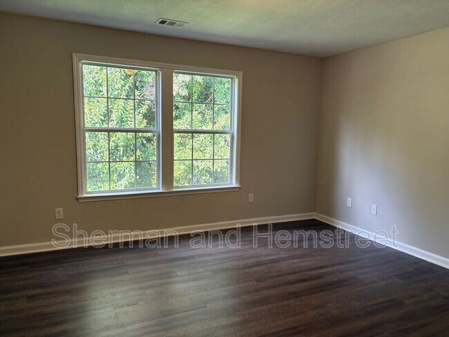 Building Photo - 3101 London Ct SW