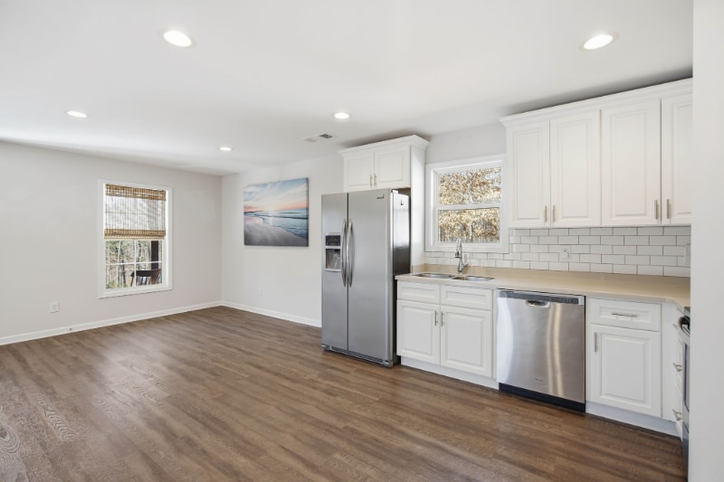 Building Photo - 7621 Maple Pl