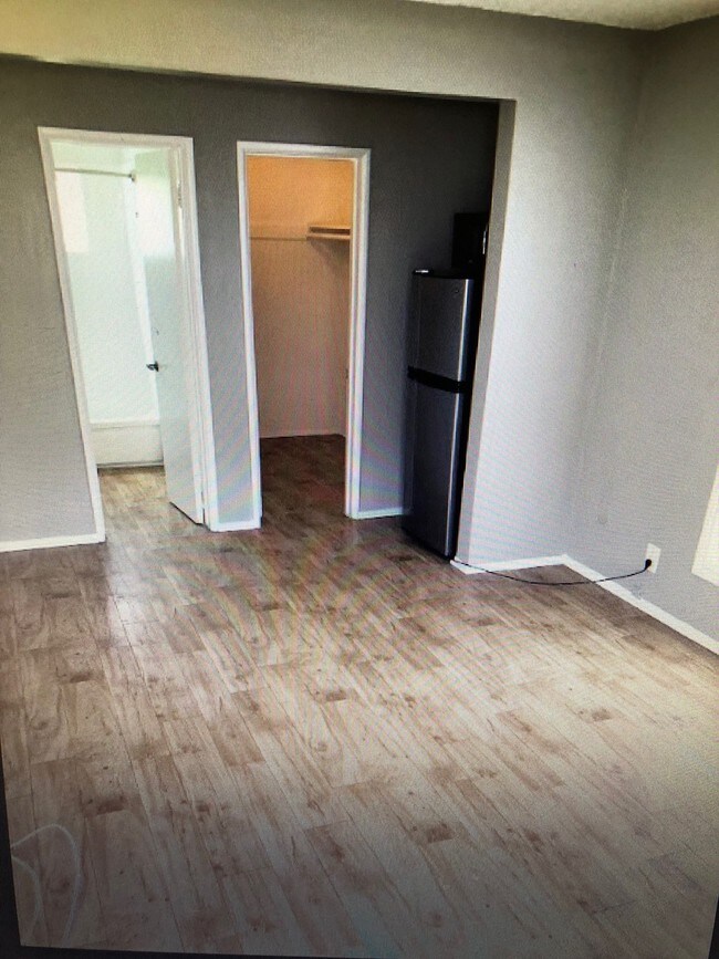 Floorplan - 233 4th Ave