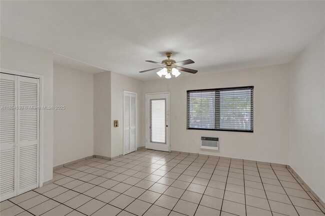 Building Photo - 7300 Byron Ave