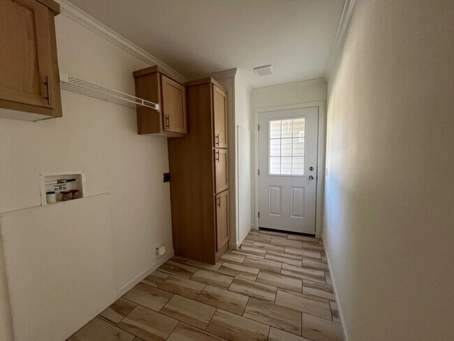 Building Photo - 118 Leopard Ln