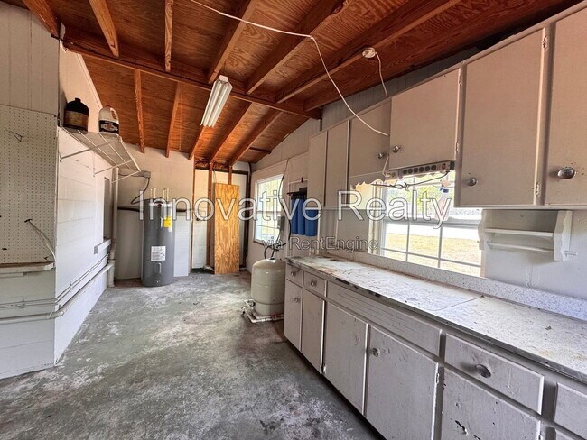 Building Photo - 1790 Marshall Dr