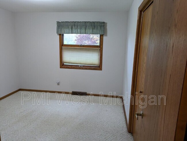 Building Photo - 4537 21st St
