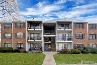 Building Photo - 479 Danbury Ln