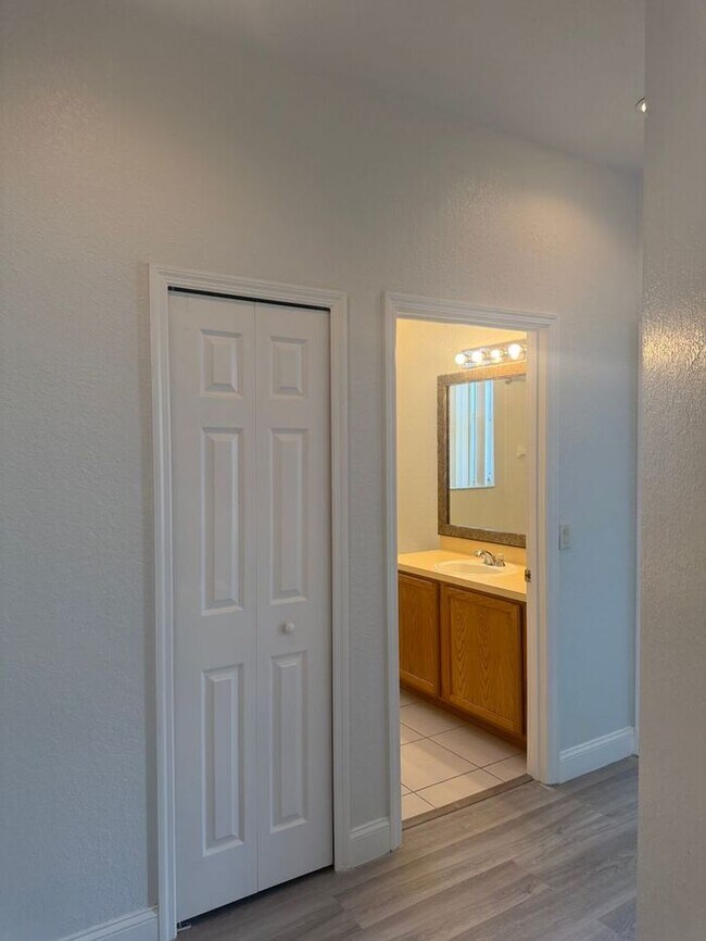 Building Photo - Beautiful Pool Home in Highlands Reserve golf community