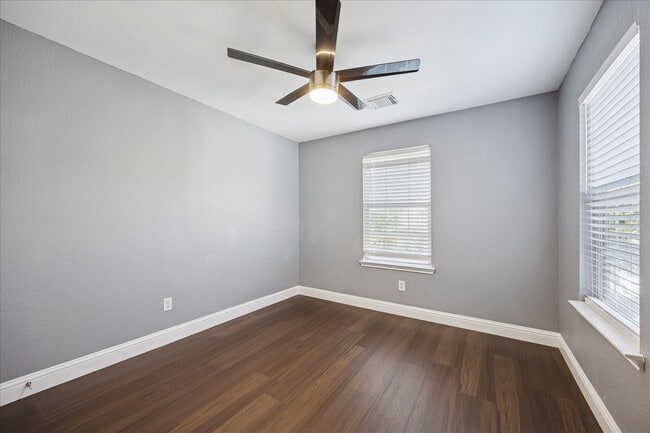 Building Photo - 13047 Lawsons Creek Ln