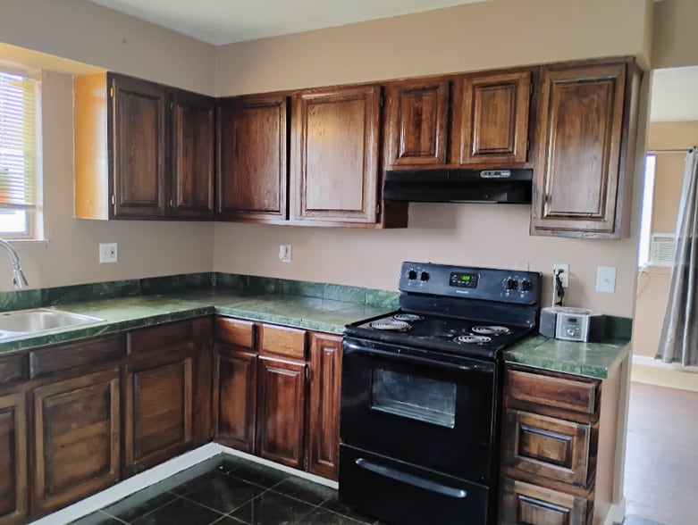 Primary Photo - 6751 E 72nd Pl