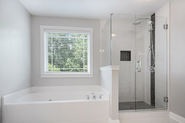 Building Photo - 2056 Hatteras Wy