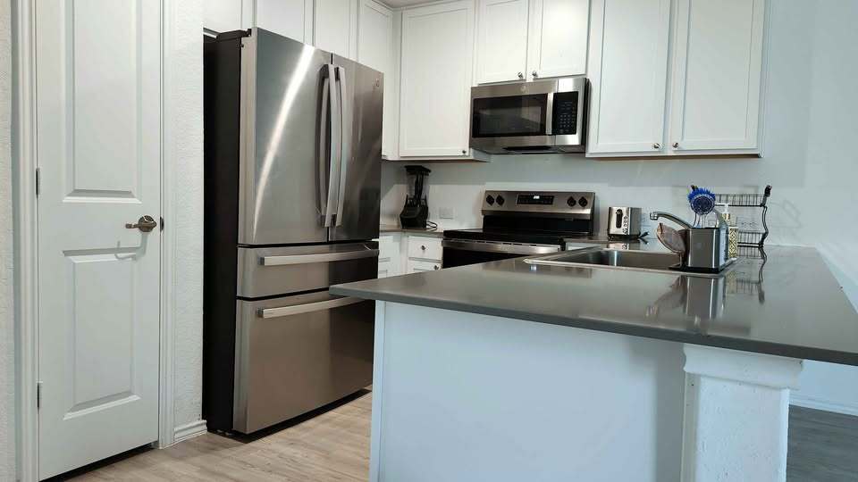 Kitchen - 11814 Fading Way