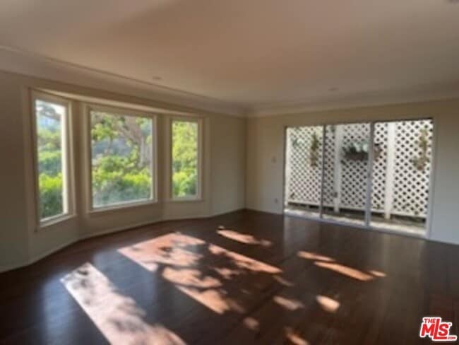Building Photo - 8967 St Ives Dr
