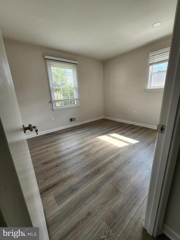 Building Photo - 2703 Bey Ct
